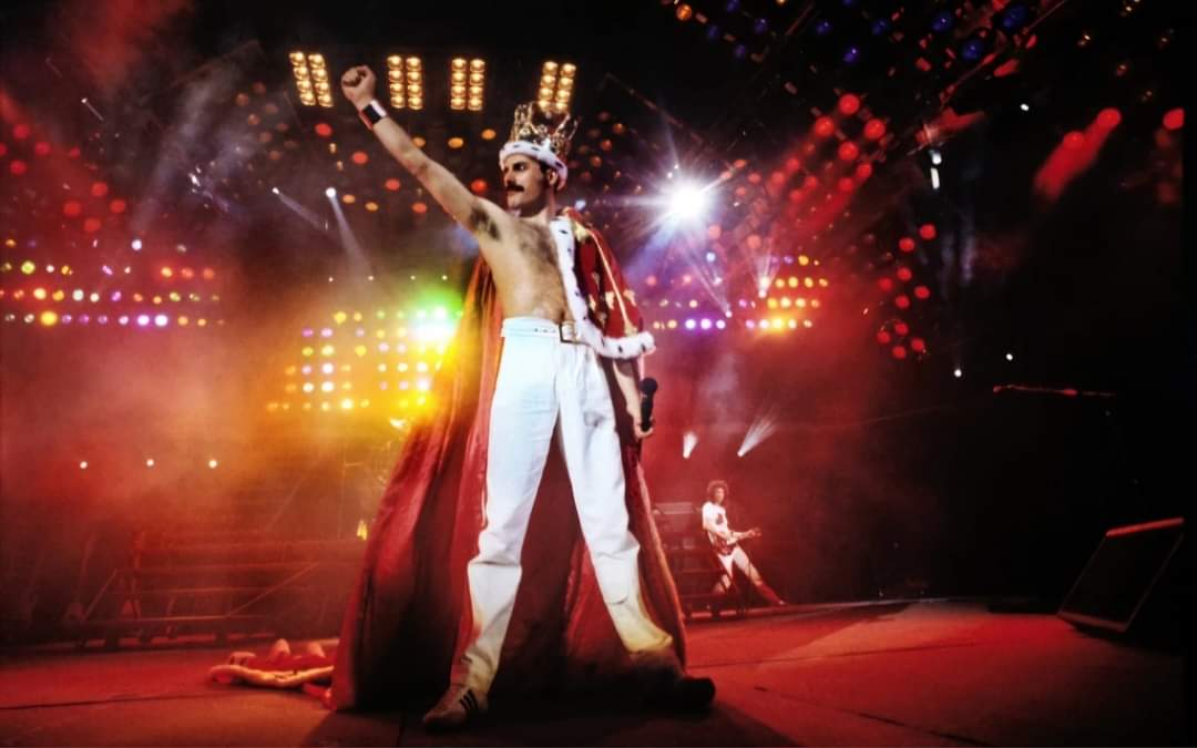 UN DÍA COMO HOY... FREDDIE MERCURY.