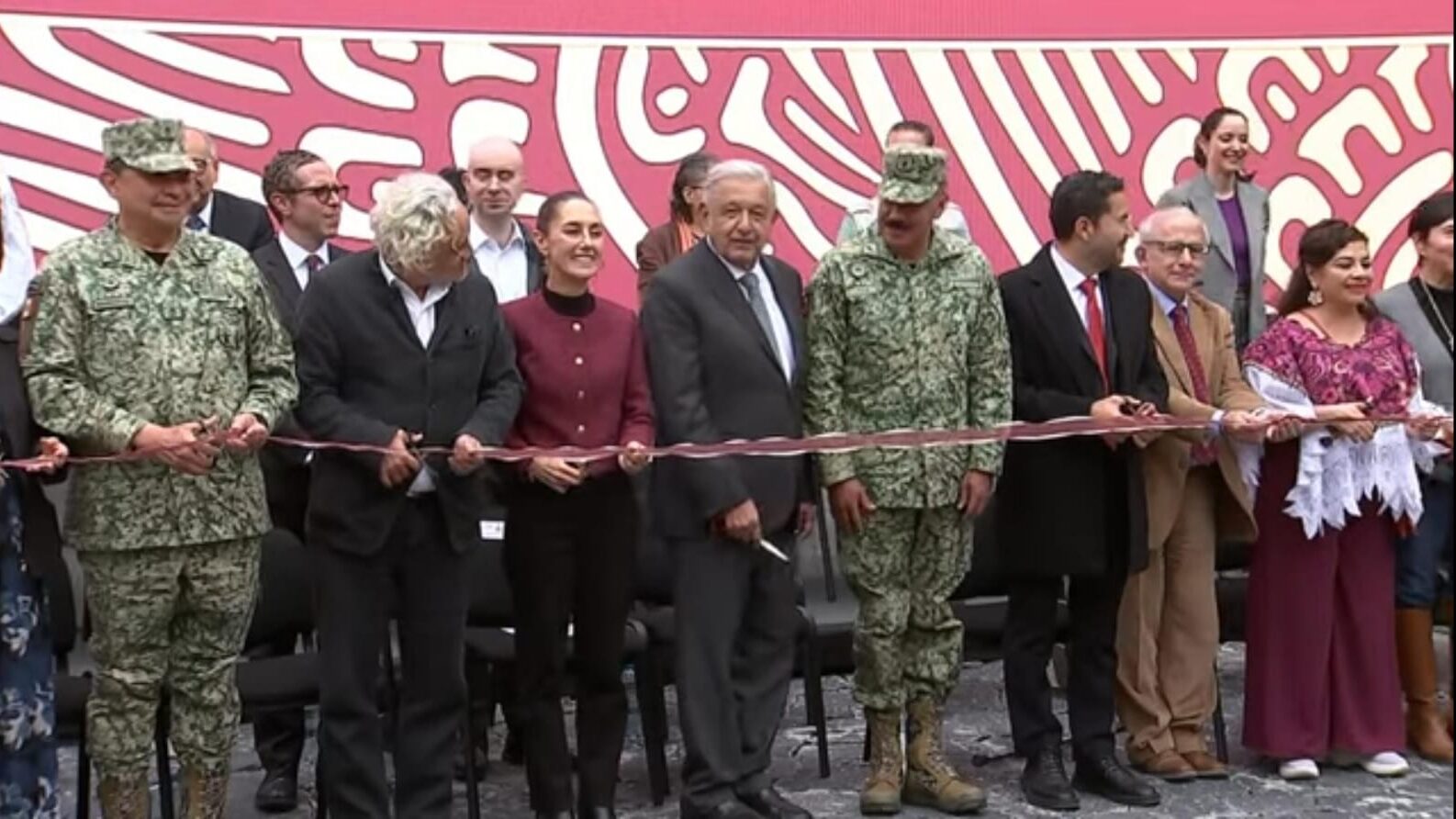 Inauguran Cineteca Chapultepec.